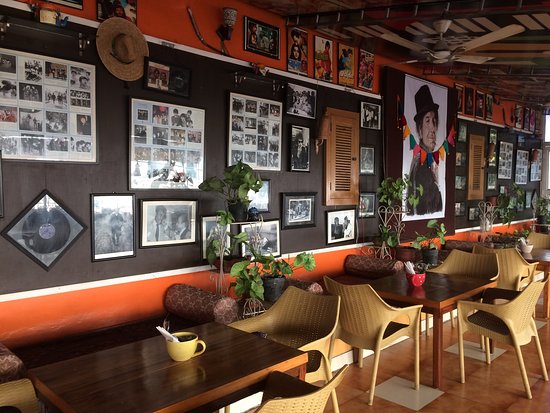 Sun Burn Bistro: Best Cafes IN Dehradun